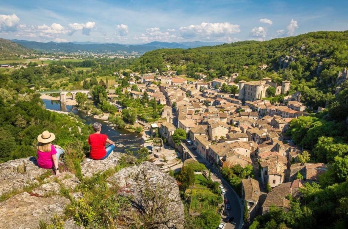 Escapade Ardechoise - Parking Gratuit - Chateau A 2 Pas Обена Екстер'єр фото