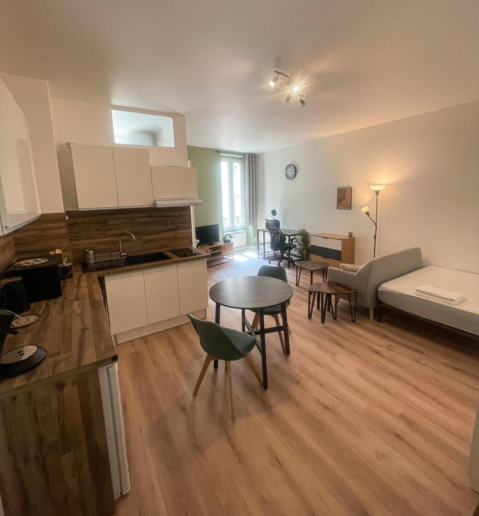 Escapade Ardechoise - Parking Gratuit - Chateau A 2 Pas Обена Екстер'єр фото